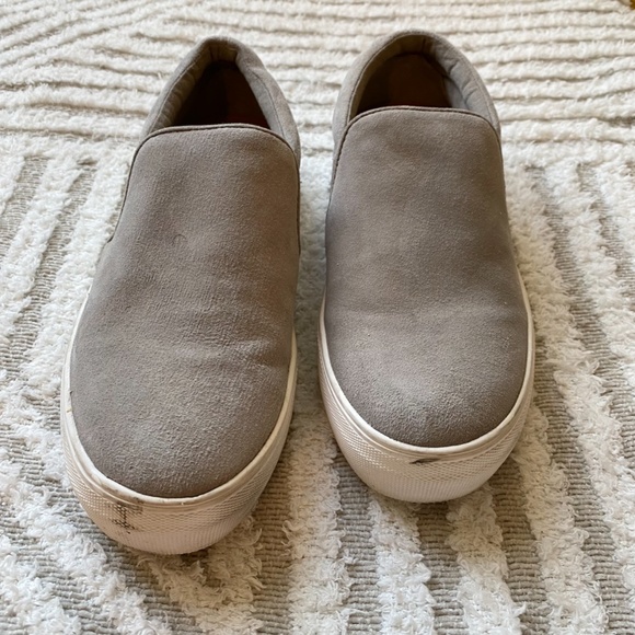 Steve Madden Gills Suede Slip On Platform Sneakers - Picture 5 of 6